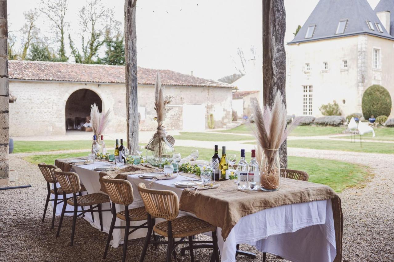 Chateau De La Vallade Saint-Porchaire Экстерьер фото